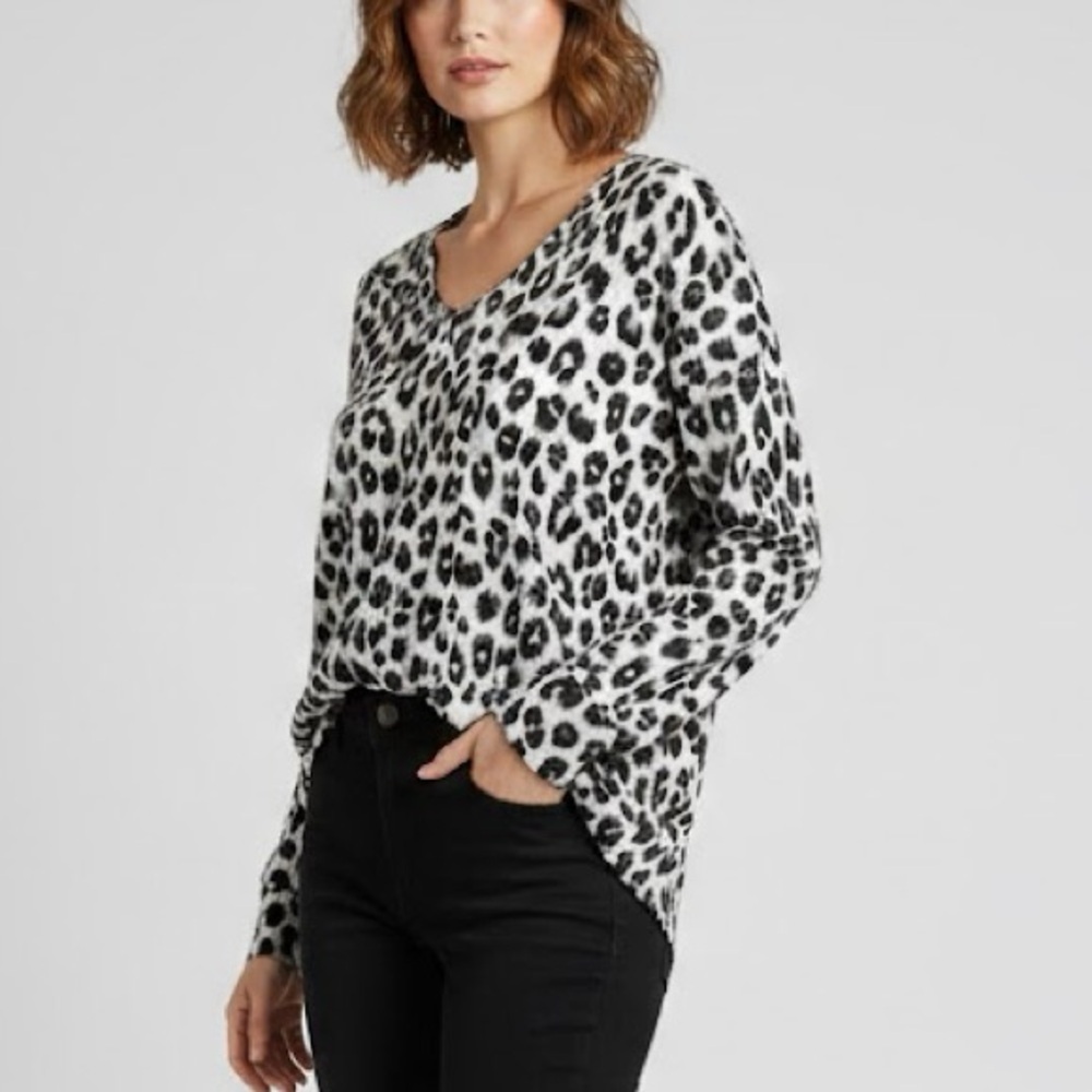 NEW GIBSONLOOK Animal Print Fleece Sweater Top SMALL boho chic - Picture 2 of 11